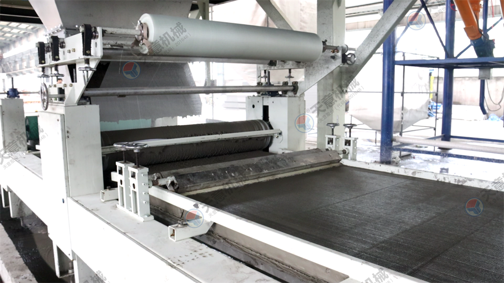 免拆模板保溫一體板設備 外墻保溫一體板設備 FS免拆模板生產(chǎn)線